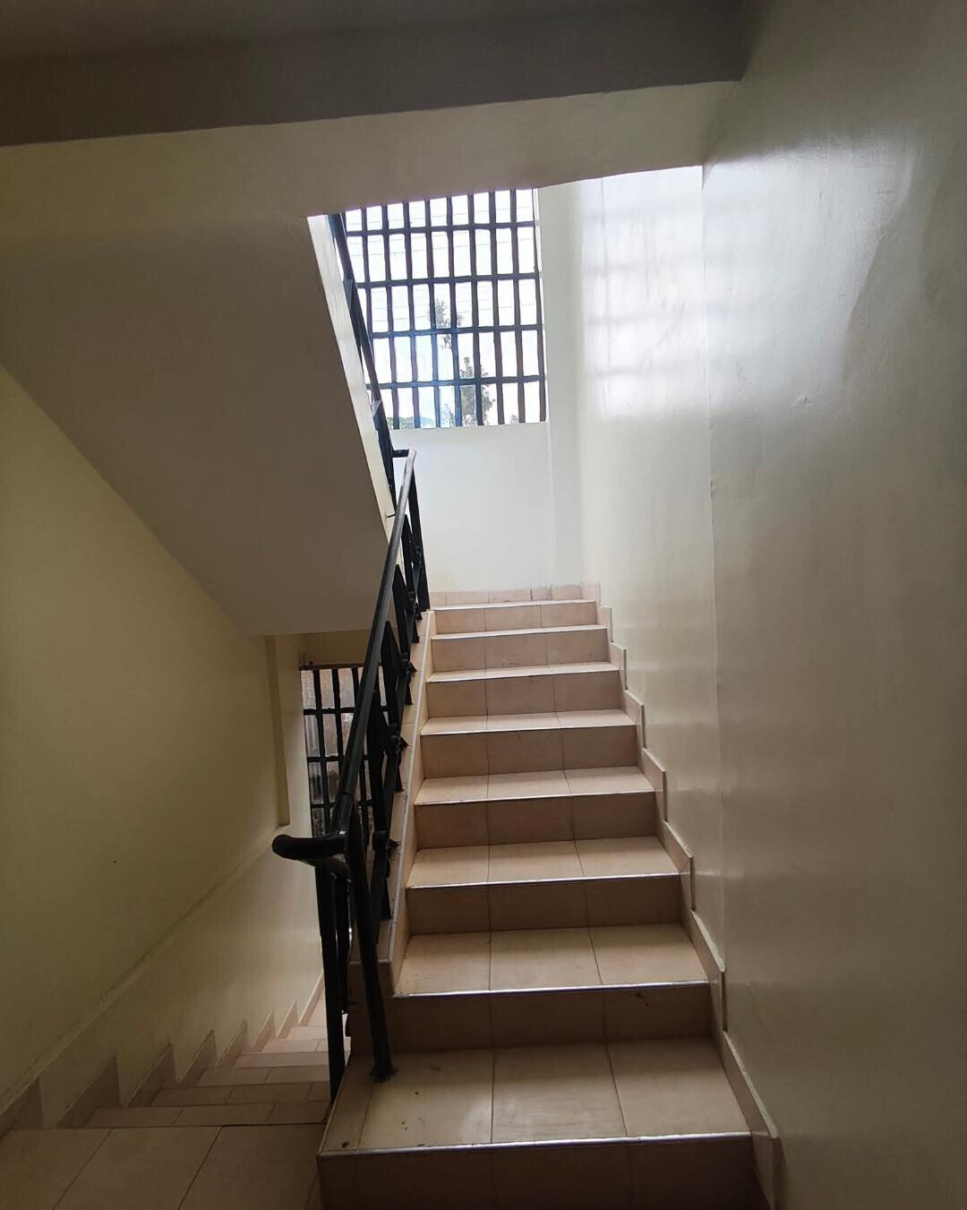 3BR Master En-Suite Townhouse 600m from Magadi Road - Rimpa