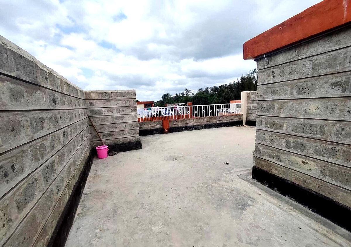 3BR Master En-Suite Townhouse 600m from Magadi Road - Rimpa