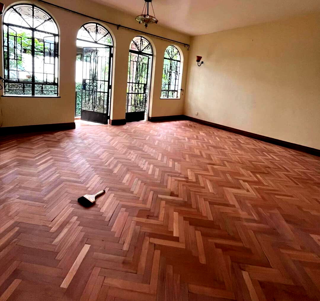 5BR Villa with Pool, Sauna & DSQ in Gated Riverside Community - Nairobi