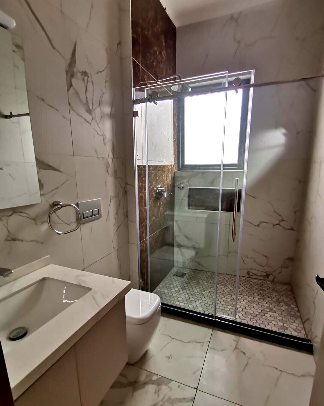 5-Ensuite Townhouse with Rooftop Terrace & DSQ - Lavington