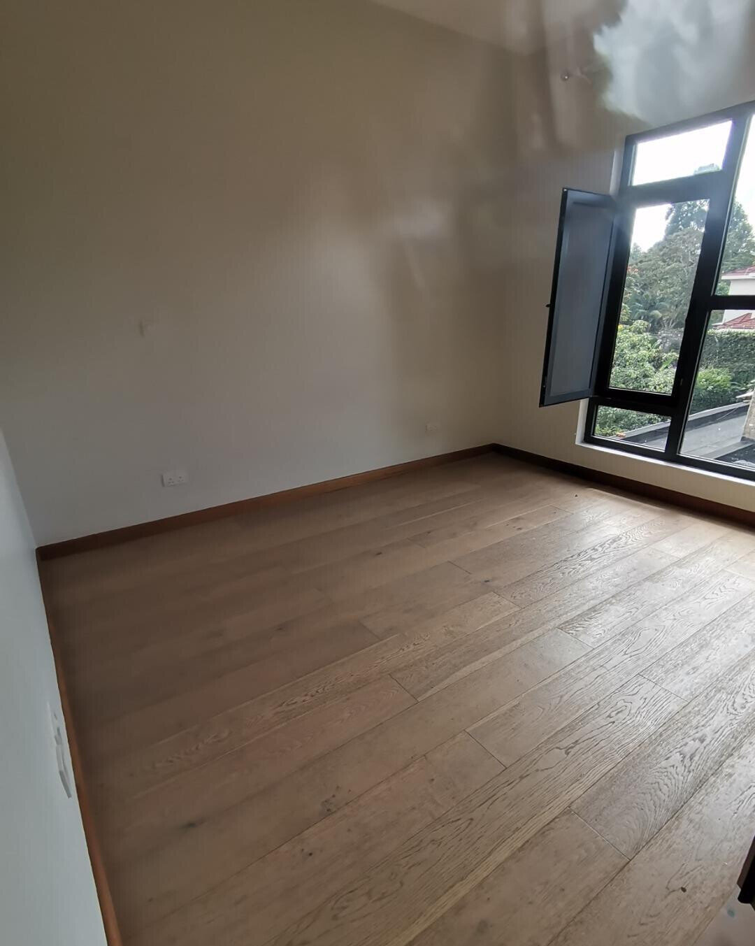 5-Ensuite Townhouse with Rooftop Terrace & DSQ - Lavington