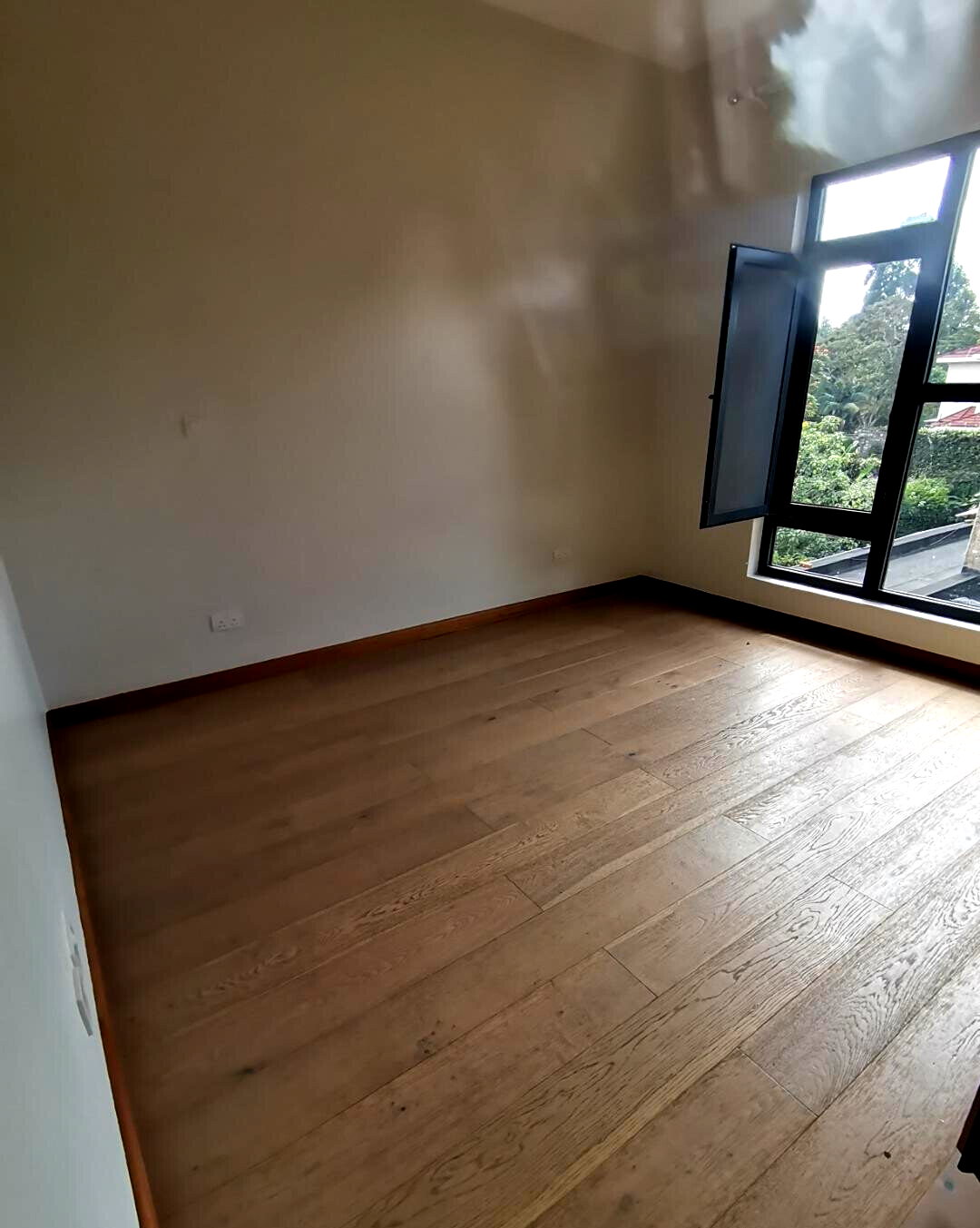 5-Ensuite Townhouse with Rooftop Terrace & DSQ - Lavington