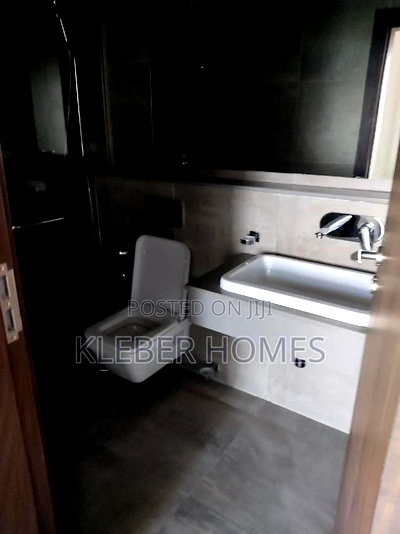 2bdrm Apartment in Westlands for sale - Image 10