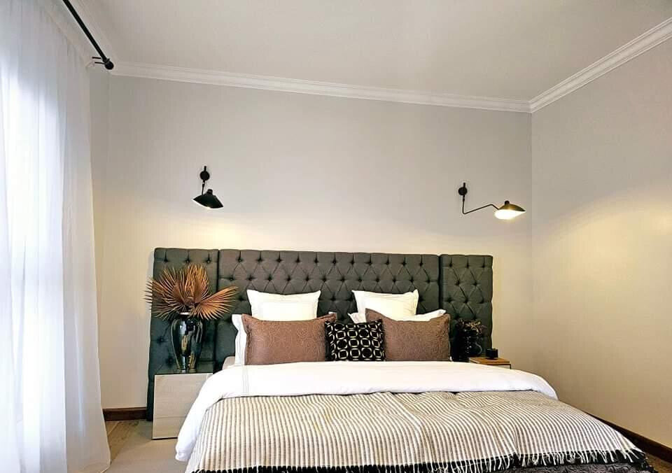 5BR Townhouse with DSQ & Scenic Terrace - Lavington