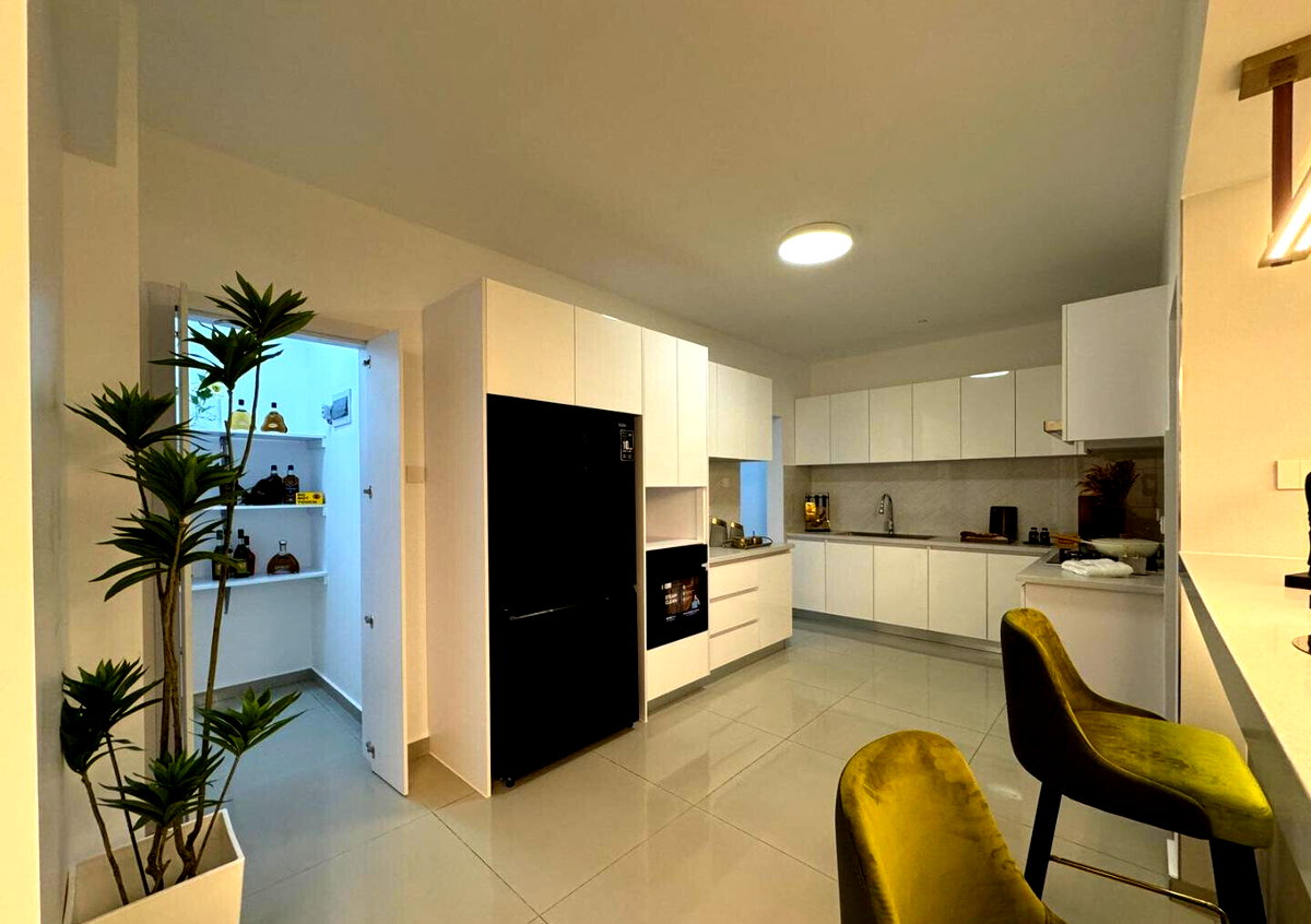 4BR All-Ensuite with Olympic Pool & Kids Football Pitch - Kilimani