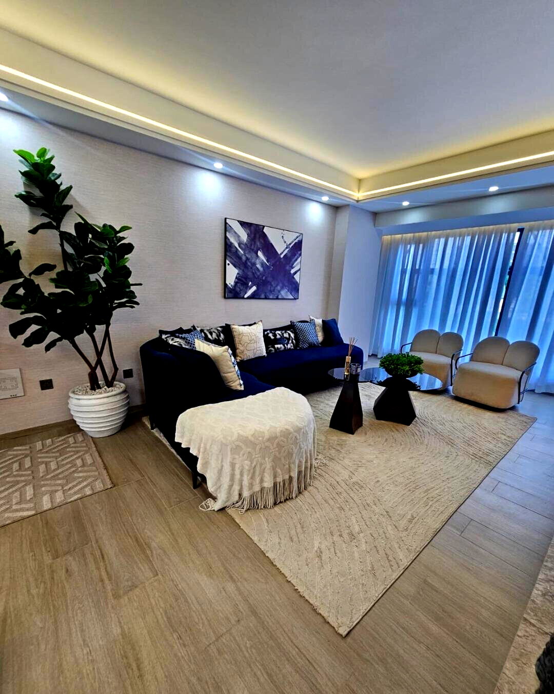 2BR Apartment with Rooftop Pool & Gym - Westlands