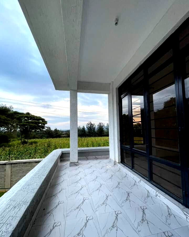 3BR Townhouse with DSQ & Ready Title Deed - Rimpa, Rongai
