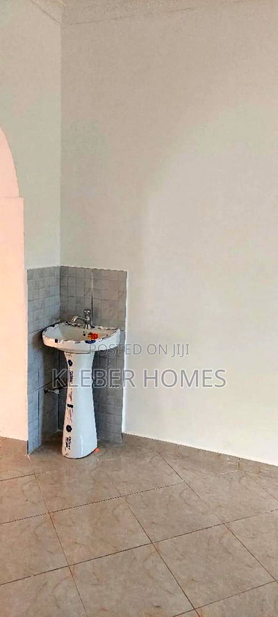 3bdrm Bungalow in Ngong Kibiku for sale - Image 11