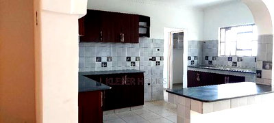3bdrm Bungalow in Ngong Kibiku for sale - Image 4
