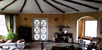 Furnished 4bdrm Villa in Malindi for sale - Image 11