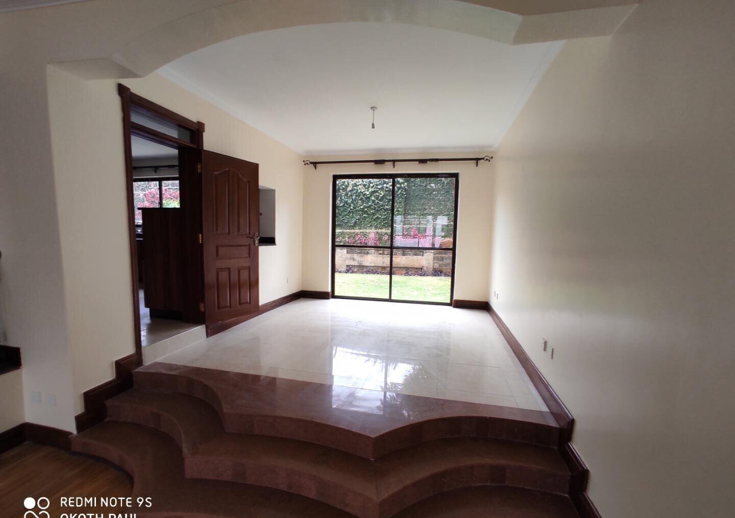 5-Ensuite Townhouse with Pool & DSQ - Grevillea Grove, Westlands