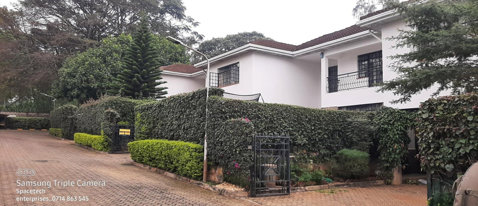 4-Ensuite Townhouse with DSQ & Private Garden - Westlands