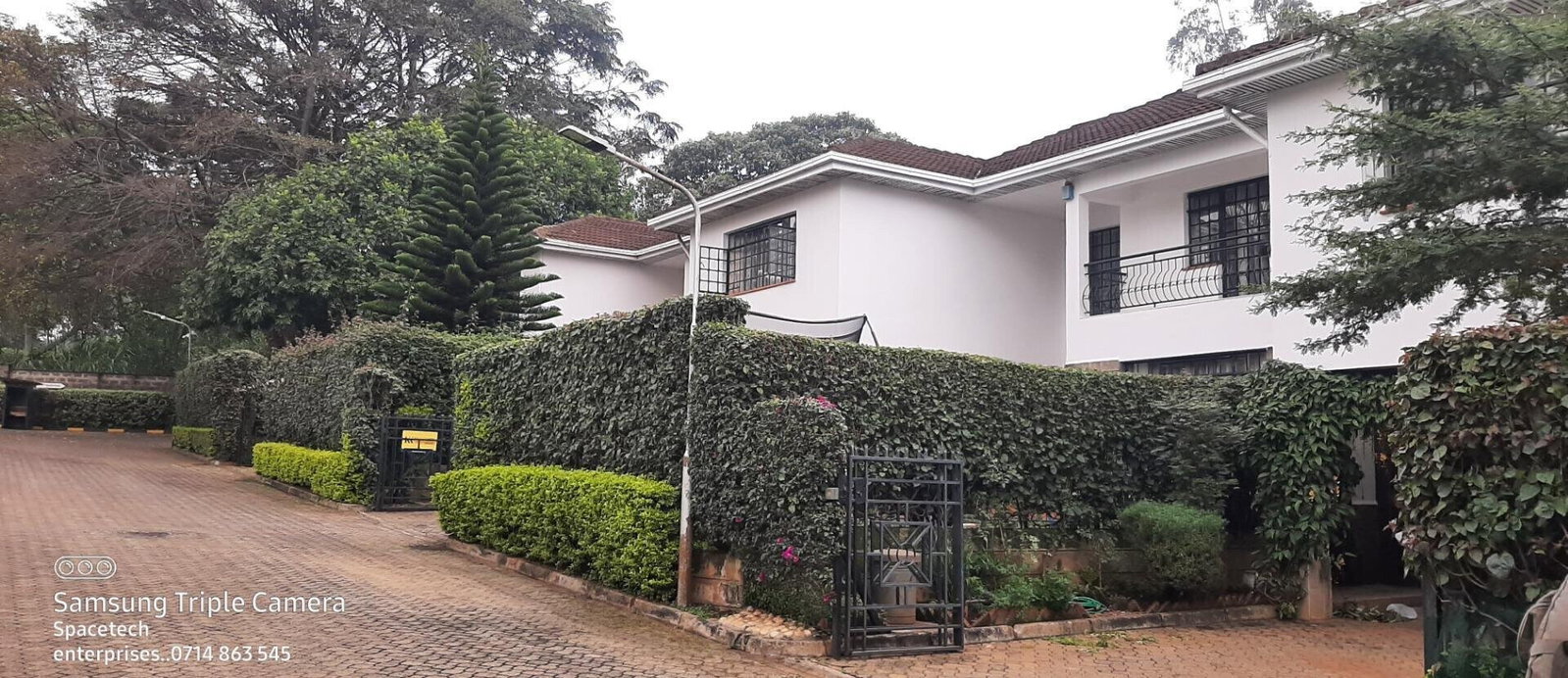 4-Ensuite Townhouse with DSQ & Private Garden - Westlands