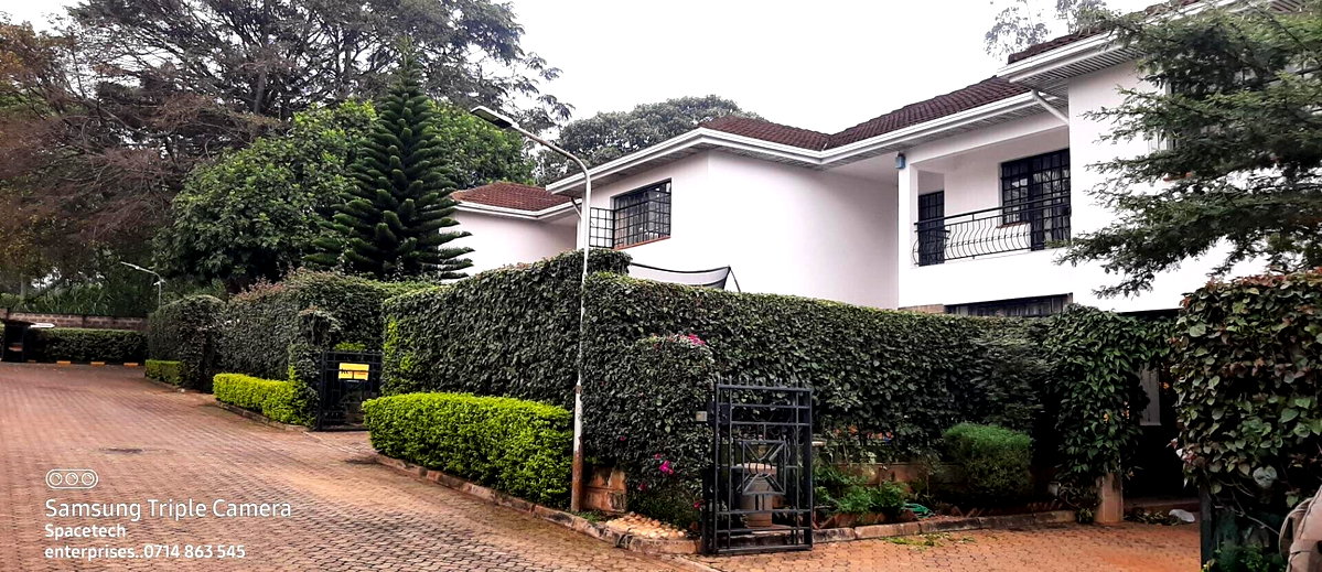 4-Ensuite Townhouse with DSQ & Private Garden - Westlands