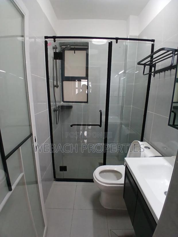 3bdrm Apartment in Gateway Mall for sale