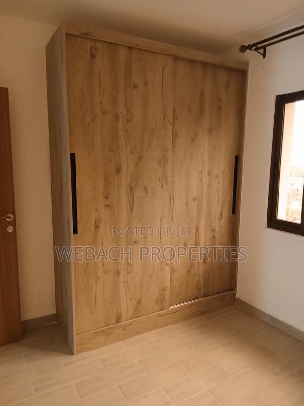 3bdrm Apartment in Gateway Mall for sale