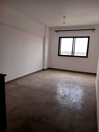 3bdrm Apartment in Gateway Mall for sale - Image 15