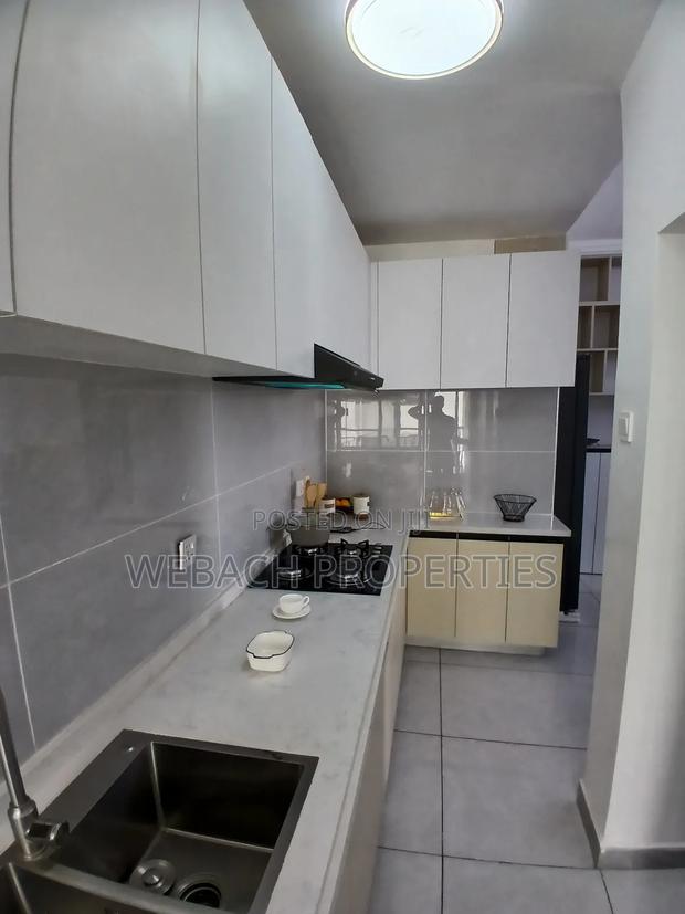 3bdrm Apartment in Gateway Mall for sale