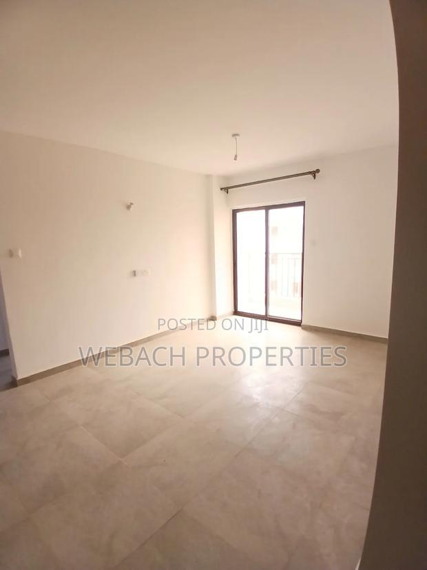 3bdrm Apartment in Gateway Mall for sale