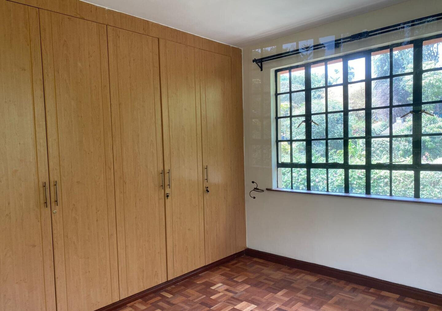 4BR All-Ensuite Townhouse with Flowered Garden - Lavington
