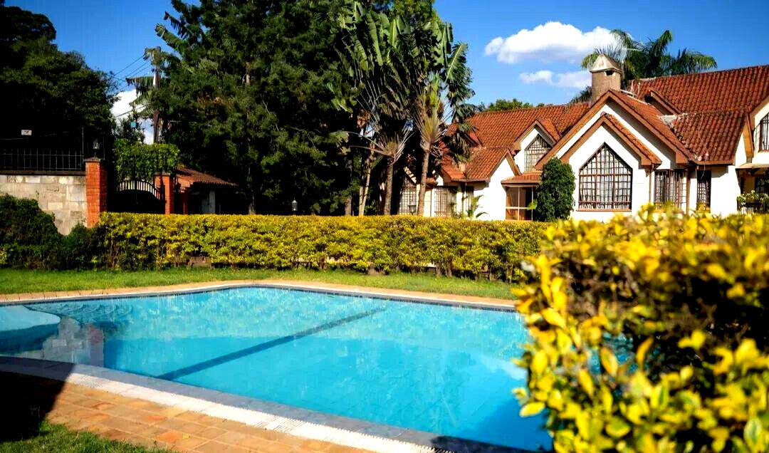 All-Ensuite 5-Bed Townhouse in Lavington Gated Court