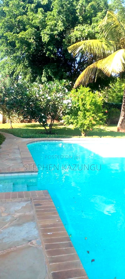 Furnished 5bdrm House in Coconut Groove 3 End, Ukunda for sale - Image 1
