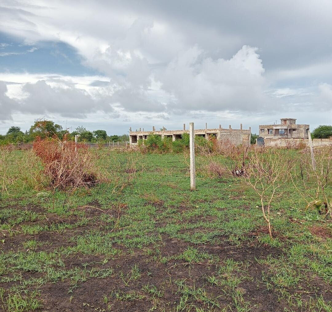 Pet Friendly Quarter Acre in Utange