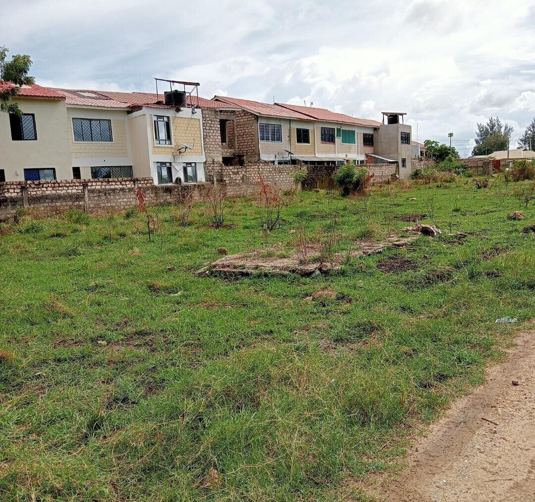 Pet Friendly Quarter Acre in Utange