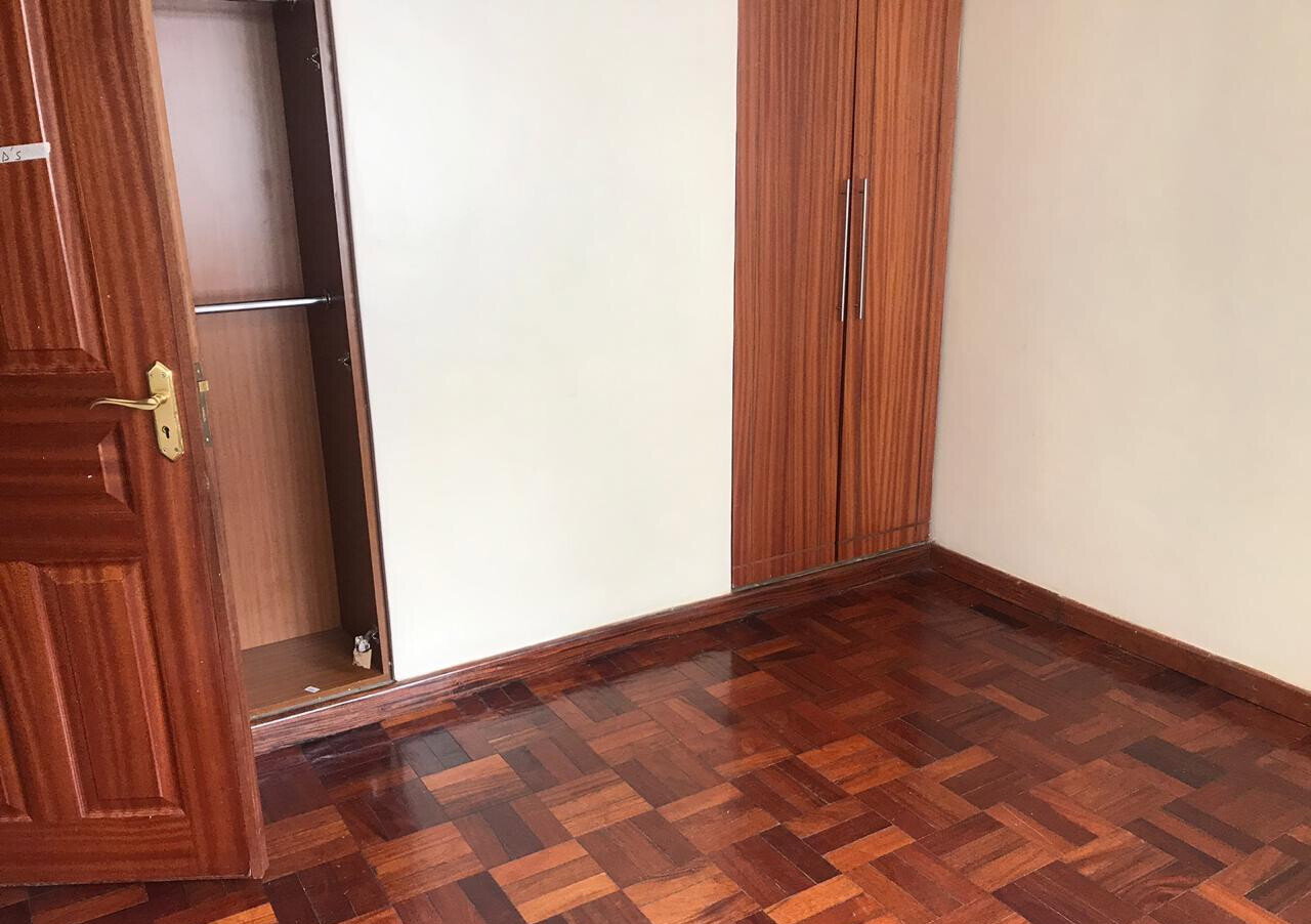 4-Bed Townhouse with Family Room & Fitted Kitchen - Lavington