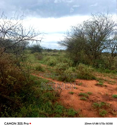 10 Acres 7km Kutoka Kwa Tarmac - Image 1