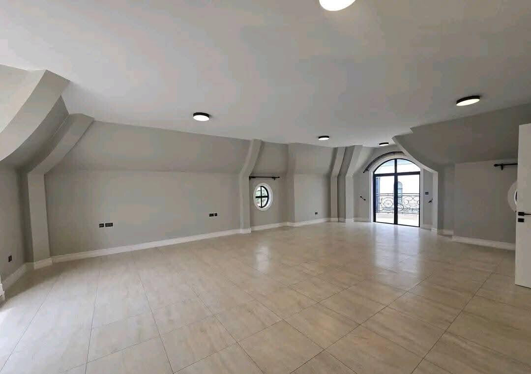 5-Ensuite Townhouse with Rooftop Terrace & DSQ - Loresho