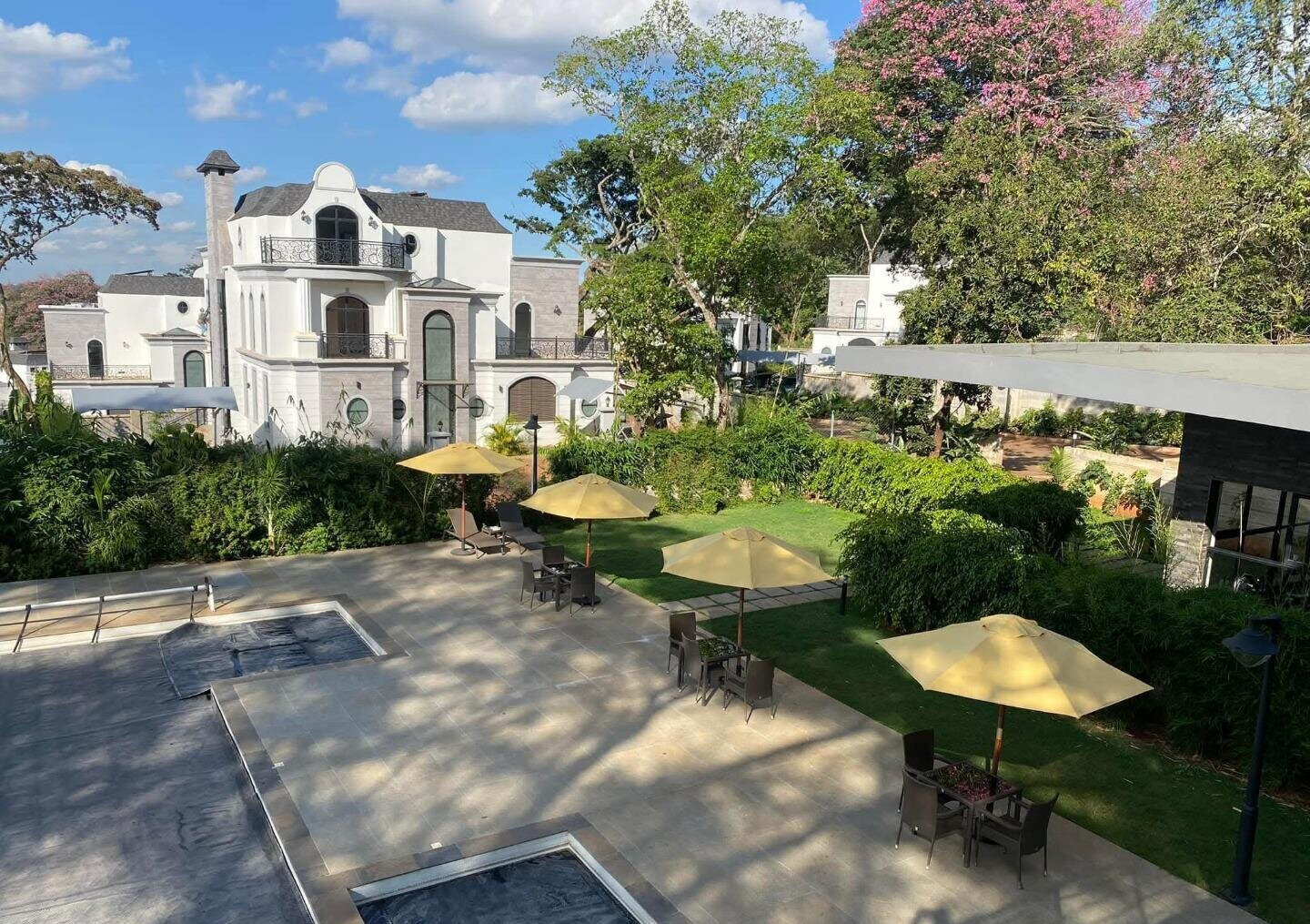 5-Ensuite Townhouse with Rooftop Terrace & DSQ - Loresho