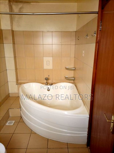 2bdrm Apartment in Pritt Lane, State House Area for sale - Image 3