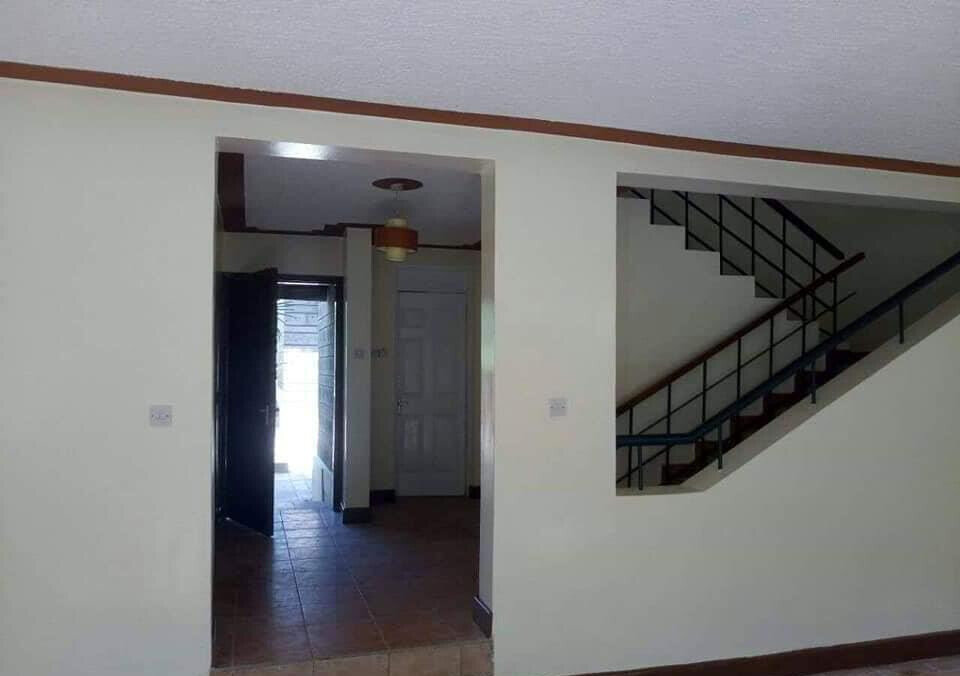 4BR Maisonette with Stream & Terrace in Mature Loresho Estate