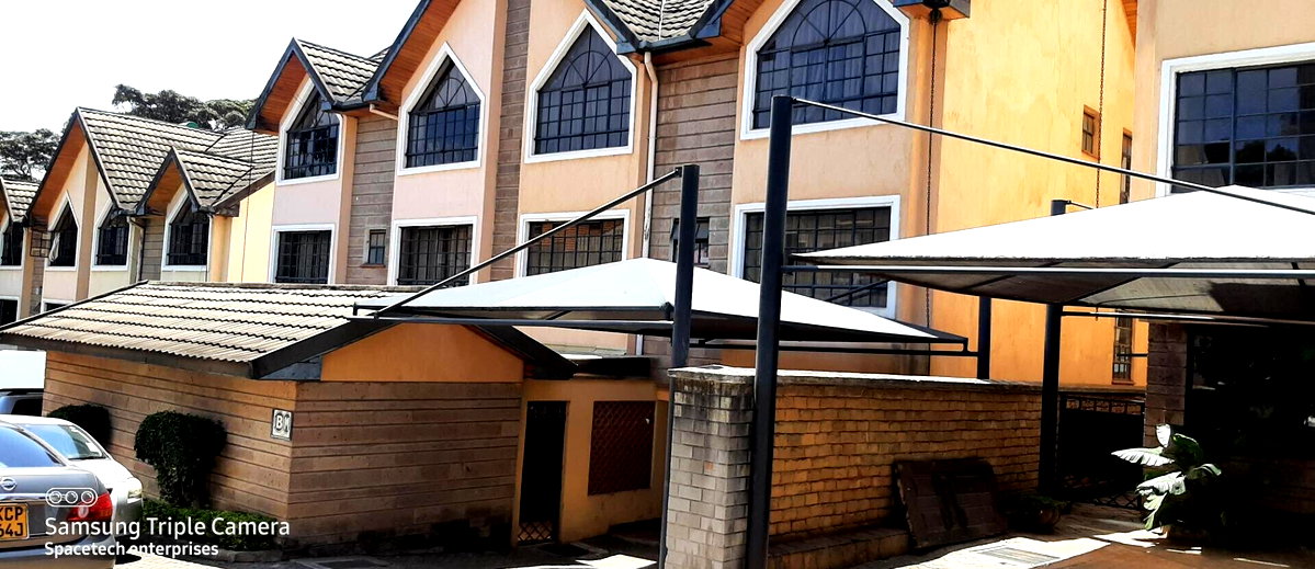 5-Ensuite Family Townhouse with Sunken Lounge & Fireplace - Lavington