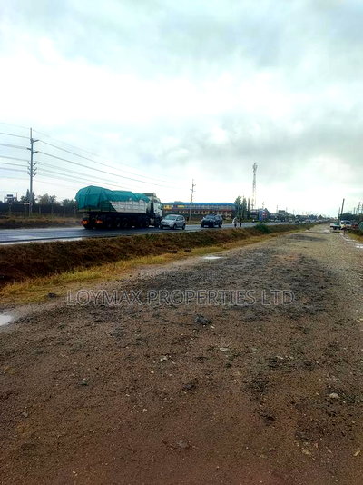 Commercial 1/4 Plot Touching Tarmac in Kitengela - Image 1