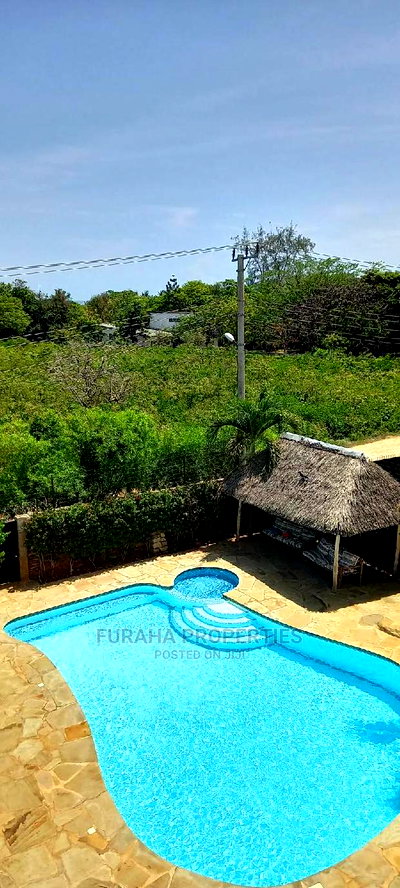 4bdrm Maisonette in Shanzu Serena for Sale - Image 9