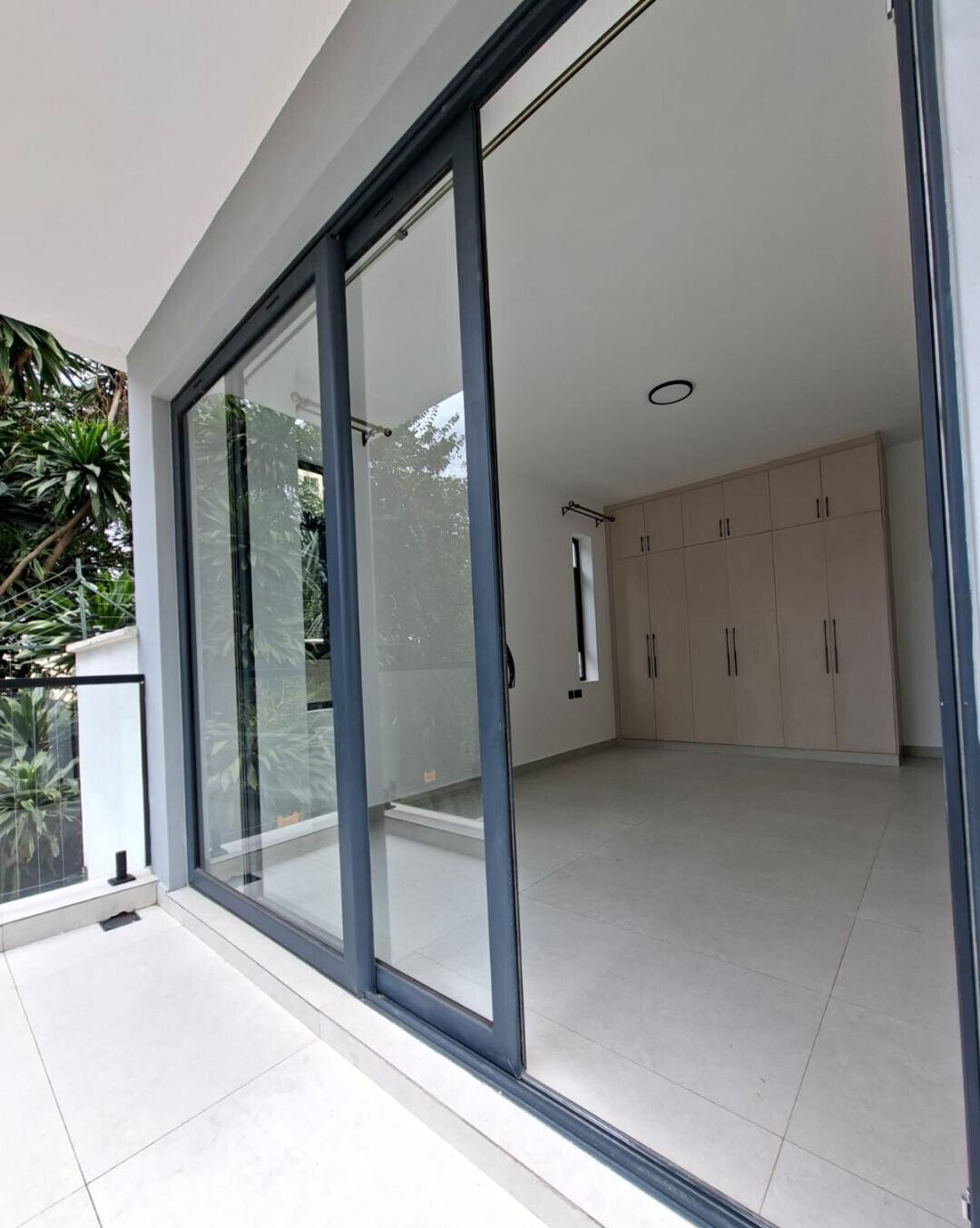 Executive 2BR with Modern Fitted Kitchen & Backup Systems - Westlands