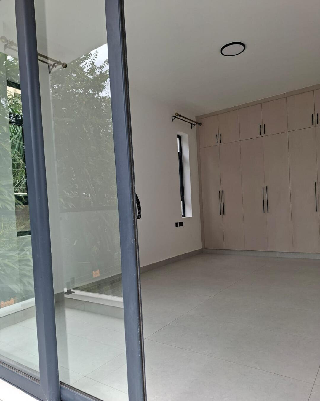 Executive 2BR with Modern Fitted Kitchen & Backup Systems - Westlands
