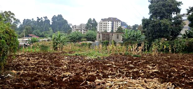 62x100 Available Plot for Sale in Gitaru