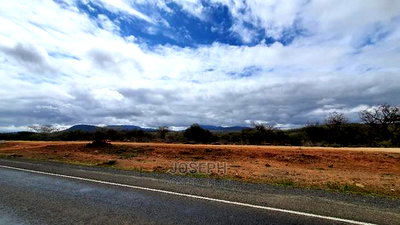Bisil 247acres With 2.8km Namanga-Nairobi Road Frontage - Image 4