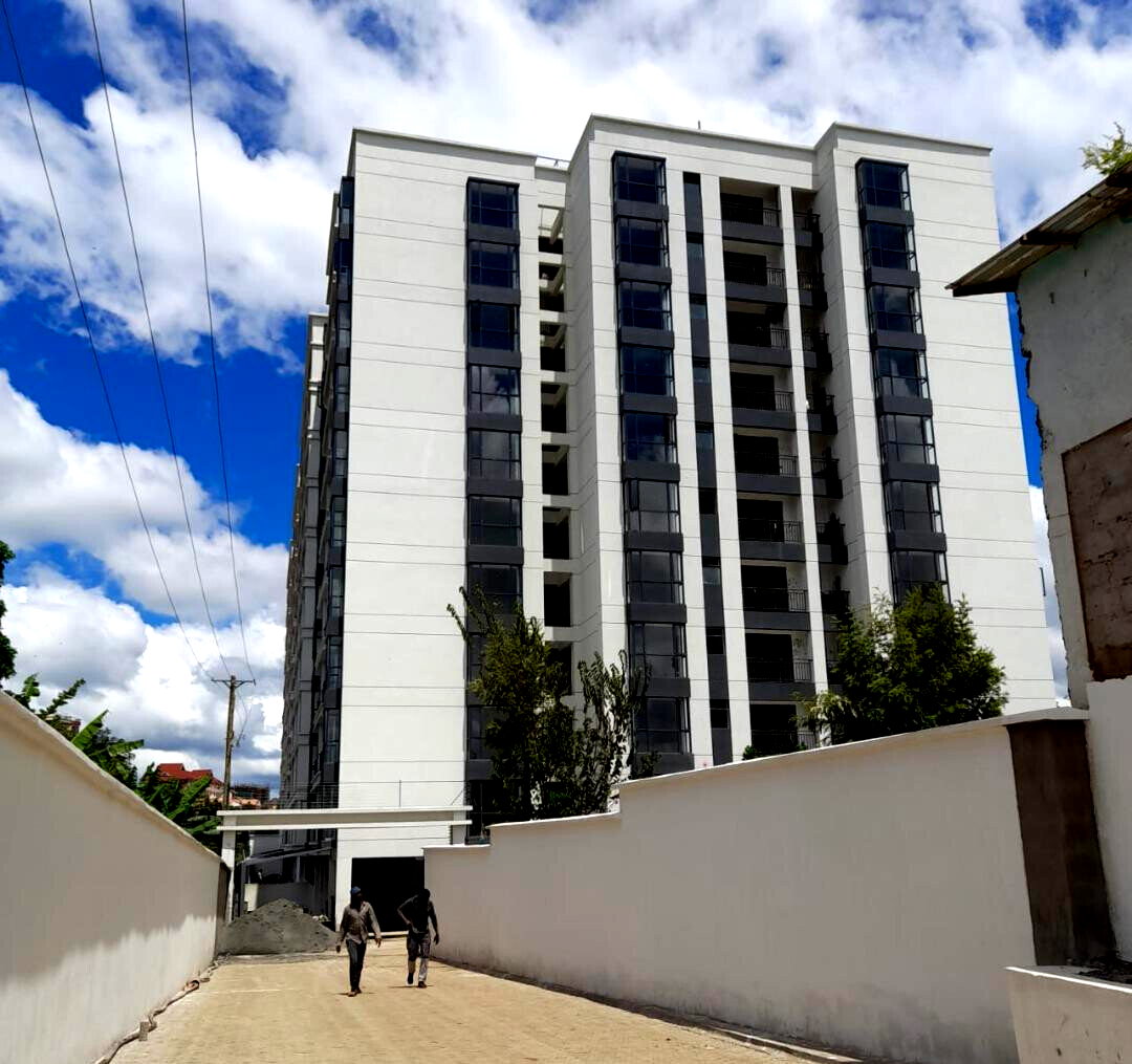 3BR Townhouse with Pool & Gym Access - Ruaka