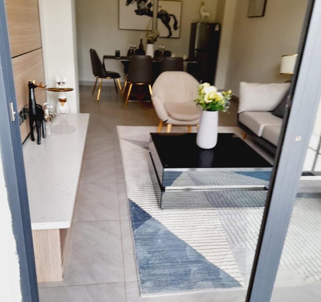 3BR Townhouse with Pool & Gym Access - Ruaka