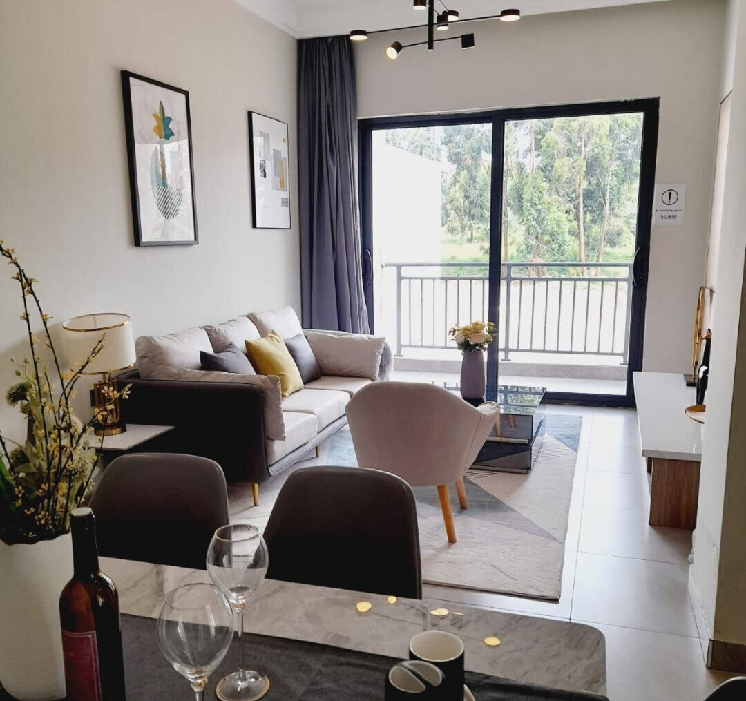 3BR Townhouse with Pool & Gym Access - Ruaka