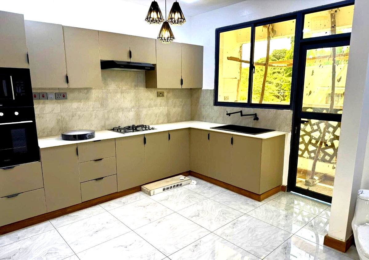 3BR All-Ensuite Apartment with Generator & Gym - Bombolulu, Nyali