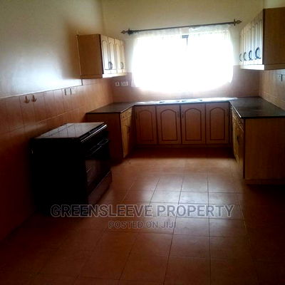 4bdrm Bungalow in Hardy for Rent - Image 13