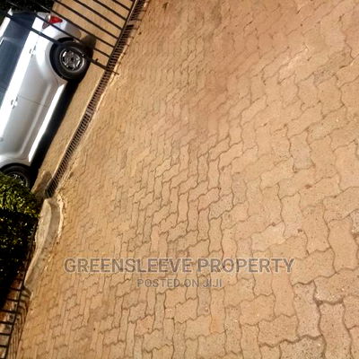 4bdrm Bungalow in Hardy for Rent - Image 17