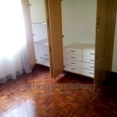 4bdrm Bungalow in Hardy for Rent - Image 5