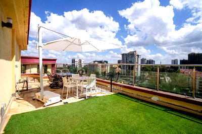 Furnished 4bdrm Apartment in Yaya, Kilimani for rent - Image 2