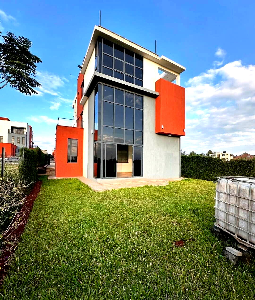 4BR En-Suite Villa with Solar Heating - Membley, Ruiru